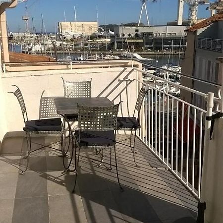Le Laodis Apartment La Ciotat Bagian luar foto